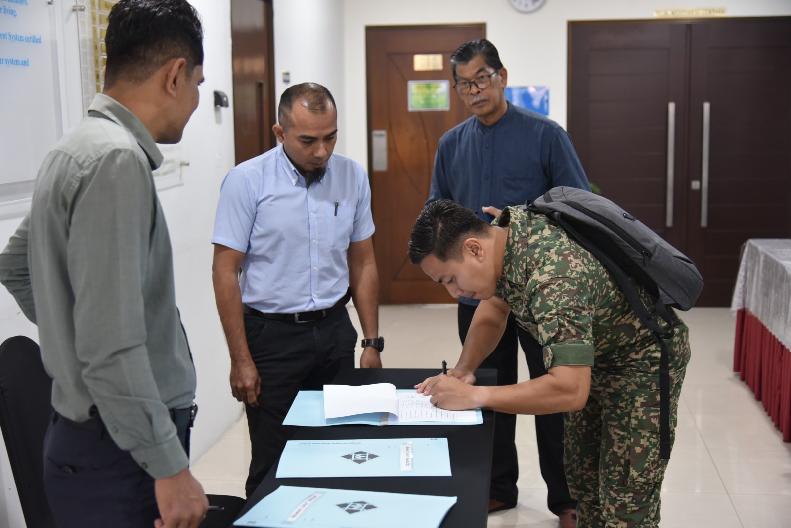 Penyerahan Zakat Perniagaan